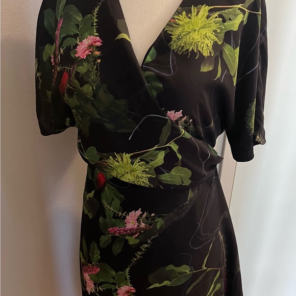 Aritzia Babaton Wallace Wrap M - Picture 5 of 7